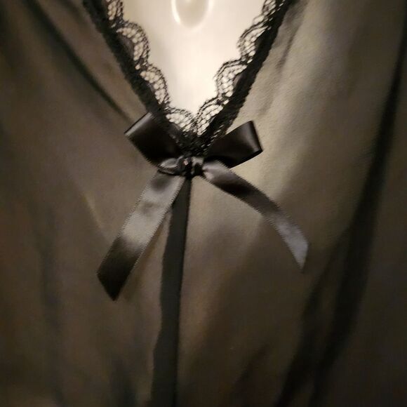 Linea Donatella Black Lace Nighty - Picture 3 of 5